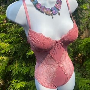 NWOT Pink Lace Bodysuit (Size S)